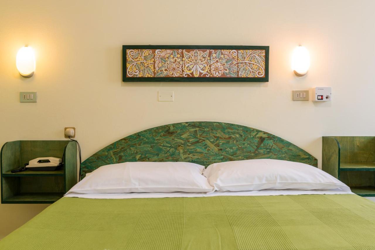 Rosa Hotel 2*