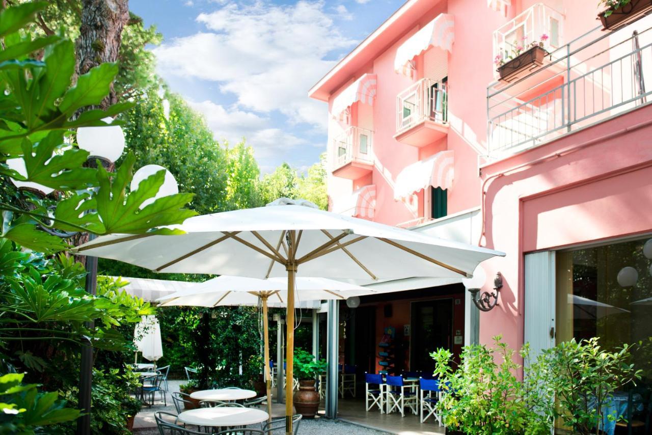 Rosa Hotel